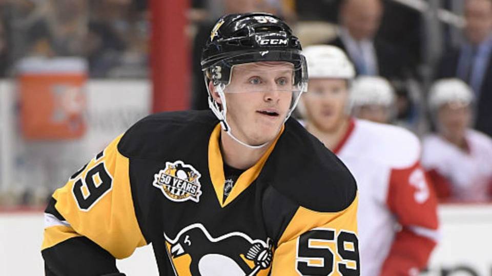 Guentzel hjälper pingvinerna att besegra flygbladet